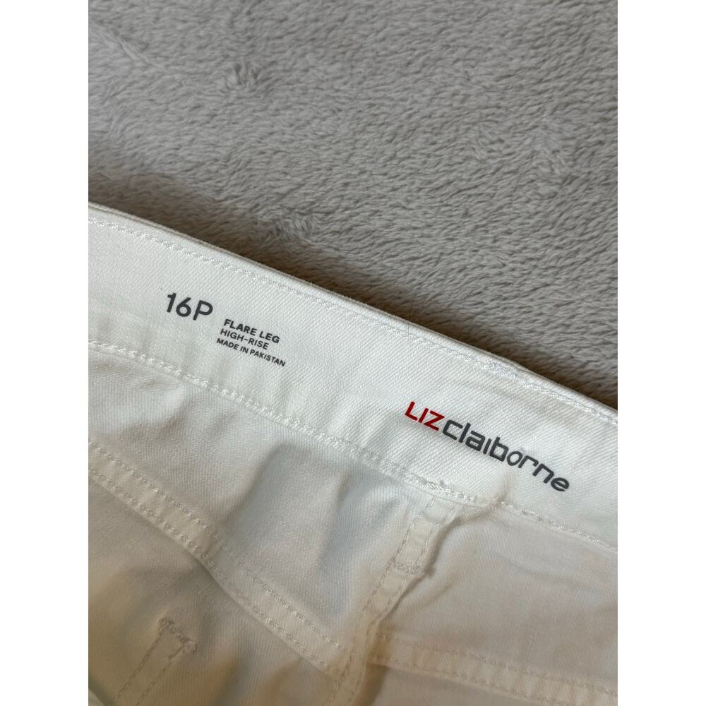 NEW Liz Claiborne Petite 16P White Flare Leg High Rise Stretch Jeans Denim Pants - Picture 9 of 10